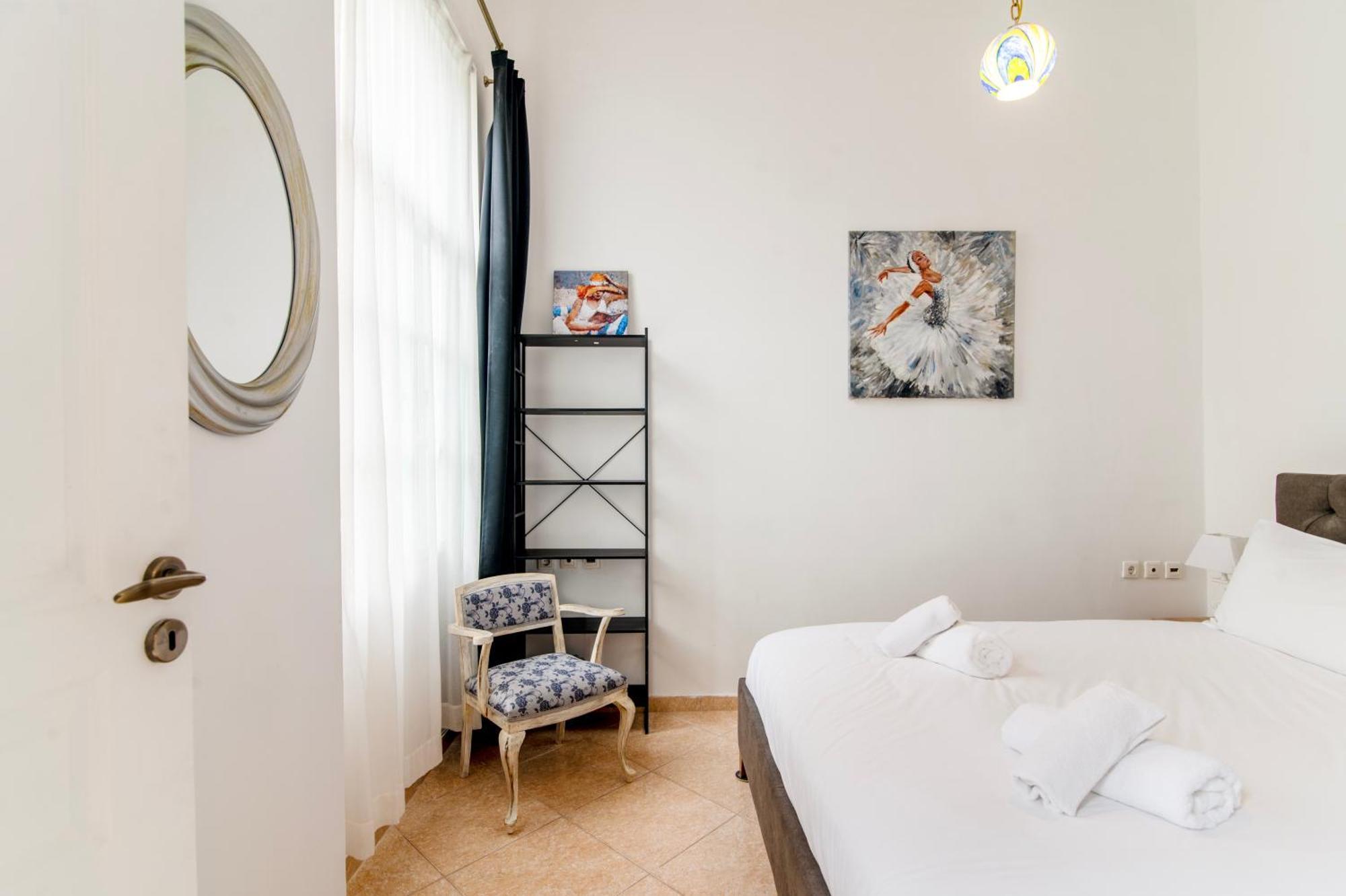 Neoclassical Loft In Monastiraki - Acropolis And Metro Atina Dış mekan fotoğraf
